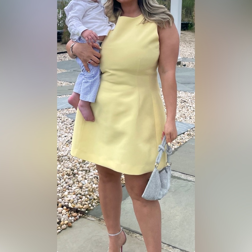 Elegant Cream Sleeveless Dress